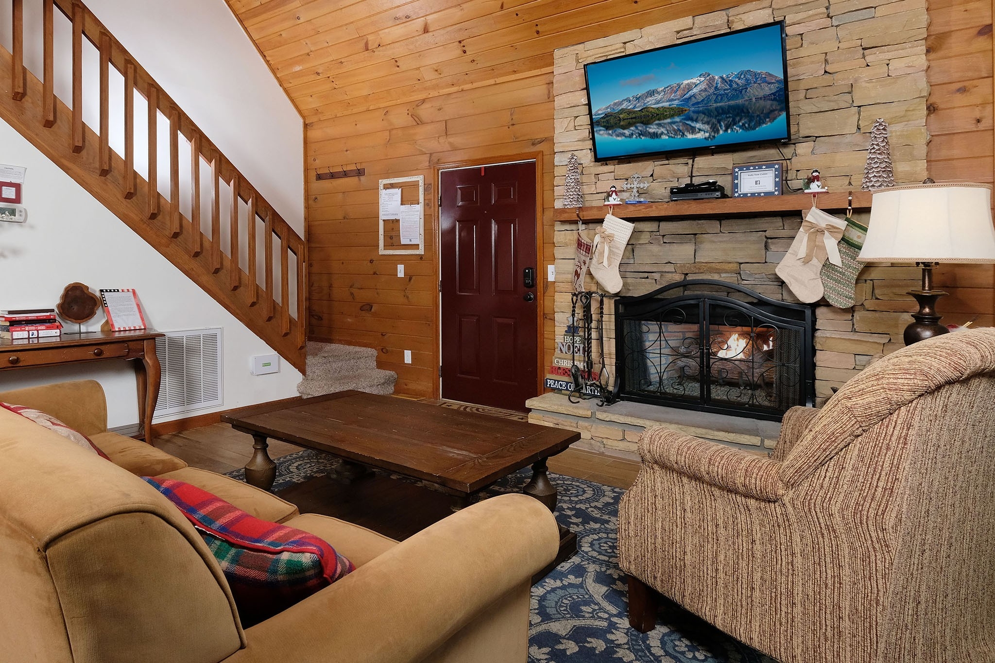 inspiring holly tree cabin 936 gatlinburg cabins | gatlinburg cabin rentals gatlinburg cabins with wood burning fireplaces pics