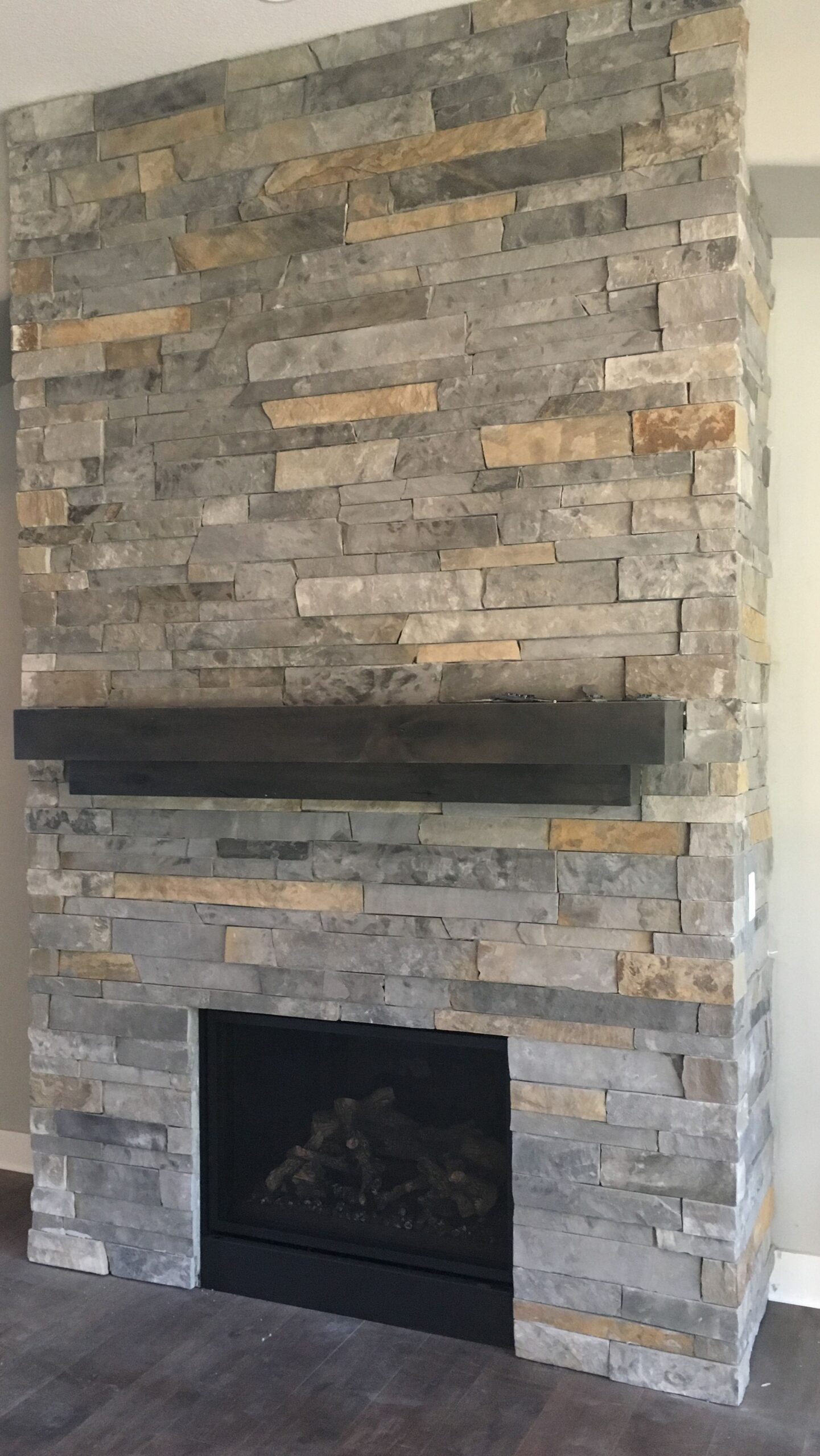 remarkable platinum falls &amp; hawkeye ledgestone fireplace | building stone how to build a indoor fireplace photo